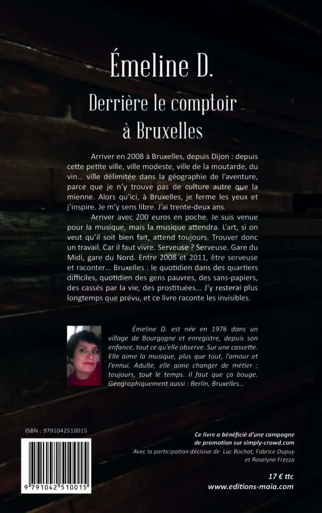 Émeline D. Derrière le comptoir à Bruxelles