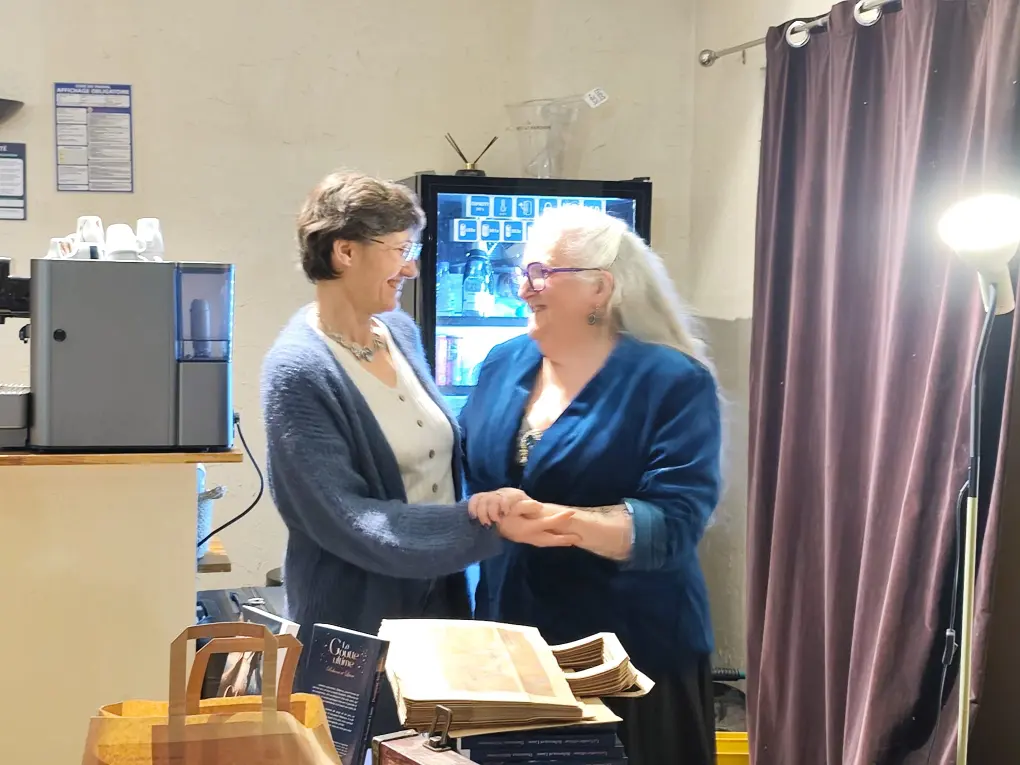 La goutte ultime - Rebecca et Liam – Image 11