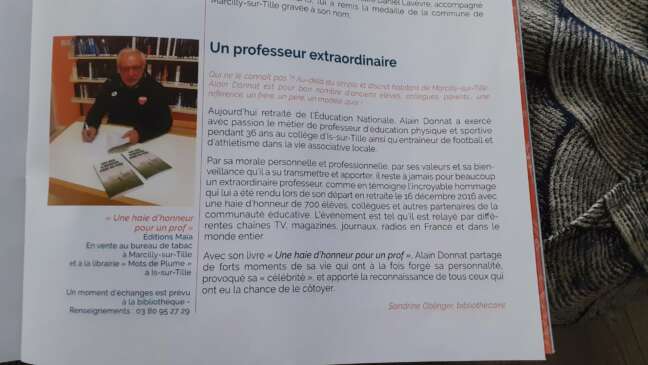 Une haie d'honneur pour un prof – Image 4