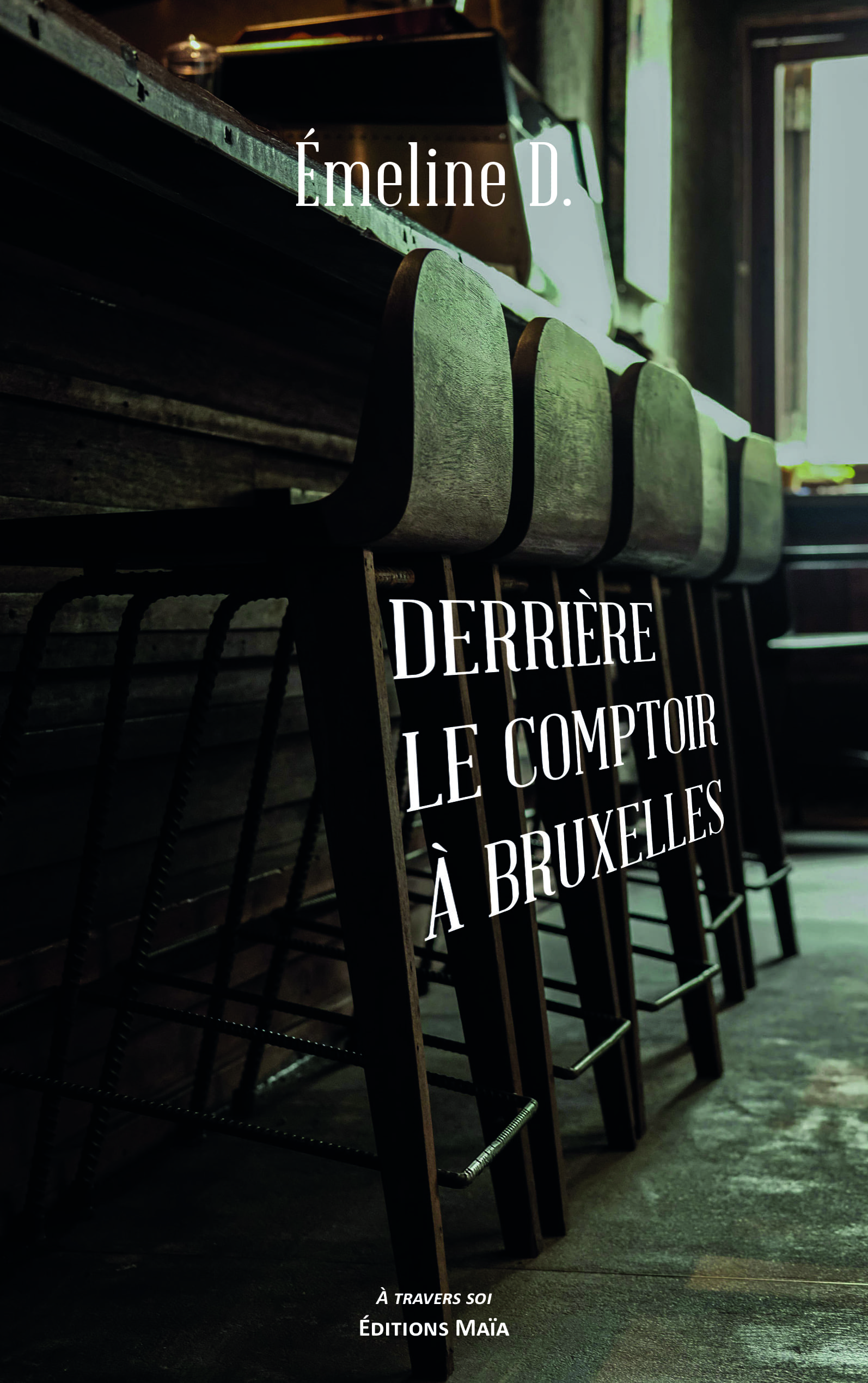 Émeline D. Derrière le comptoir à Bruxelles